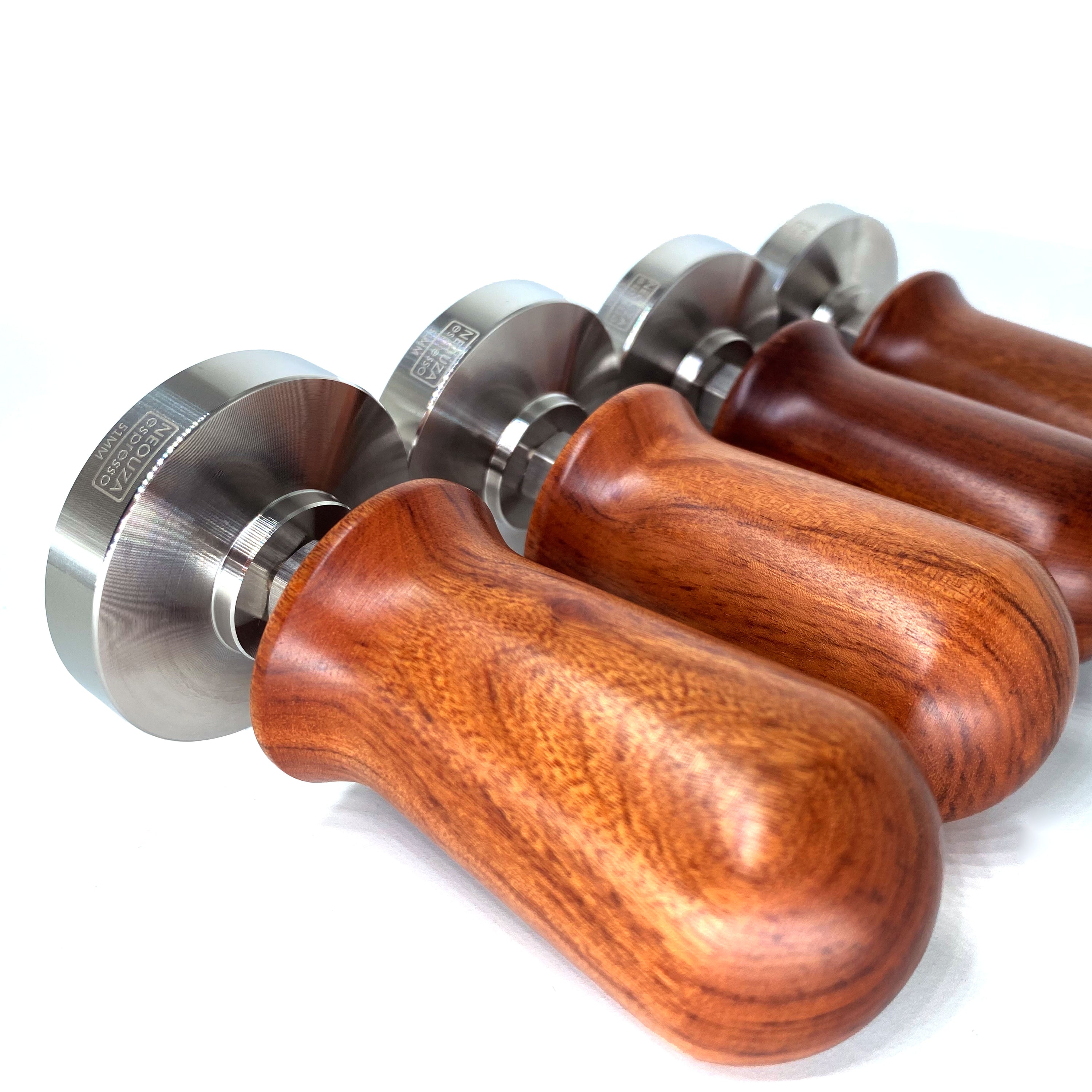 NEOUZA Kalibrierter Tamper für Espresso und Kaffee, 51 mm, 53 mm, 58 mm, Tamper, professioneller Druckkaffee-Presshammer – 304 Edelstahl, flache Basis mit gefedertem Holzgriff für Barista