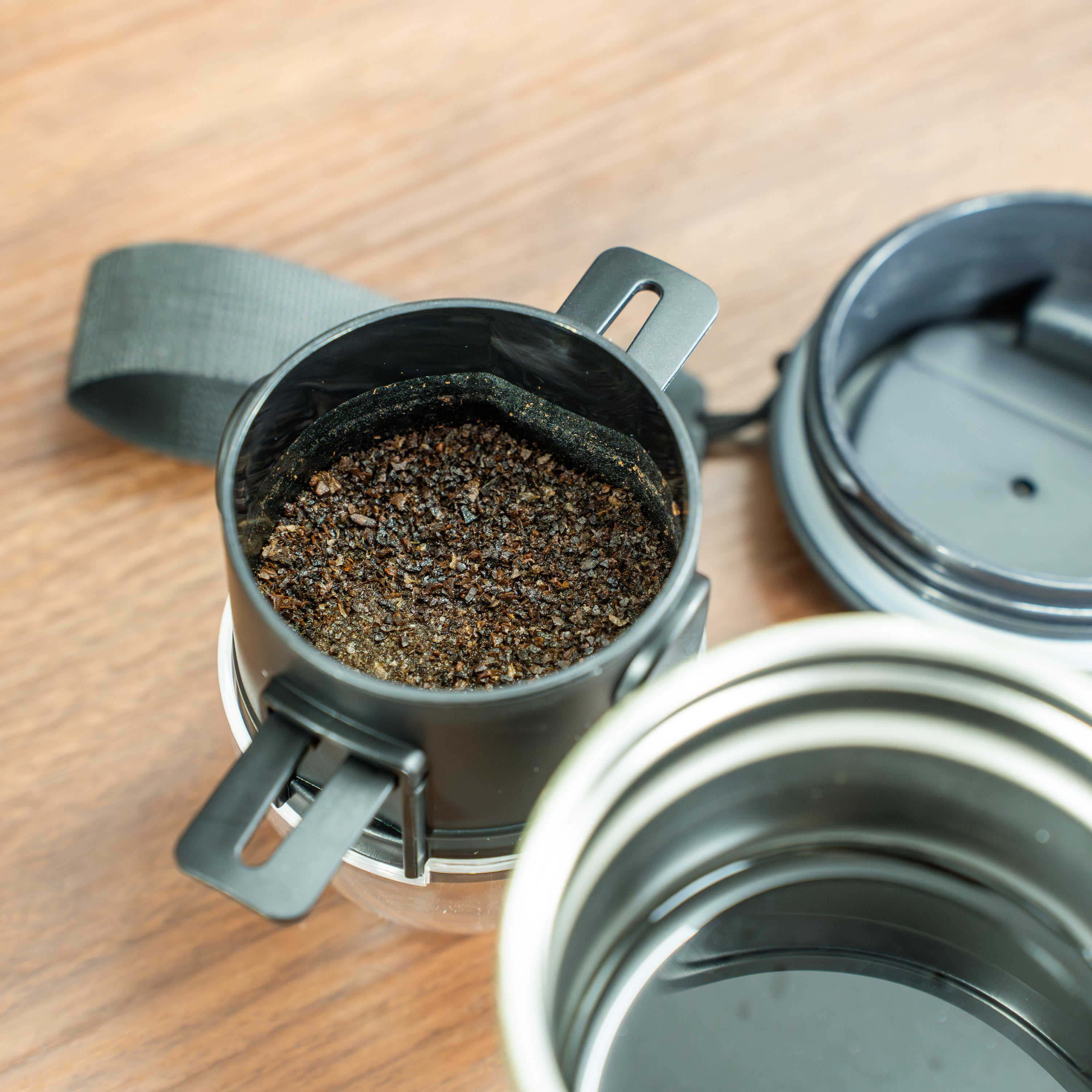 NEOUZA Pour Over Coffee Dripper with Vacuum Insulated Tumbler, Reusable Stainless Steel Coffee Filter, Portable Collapsible Paperless Coffee Maker for Camping, Travel
