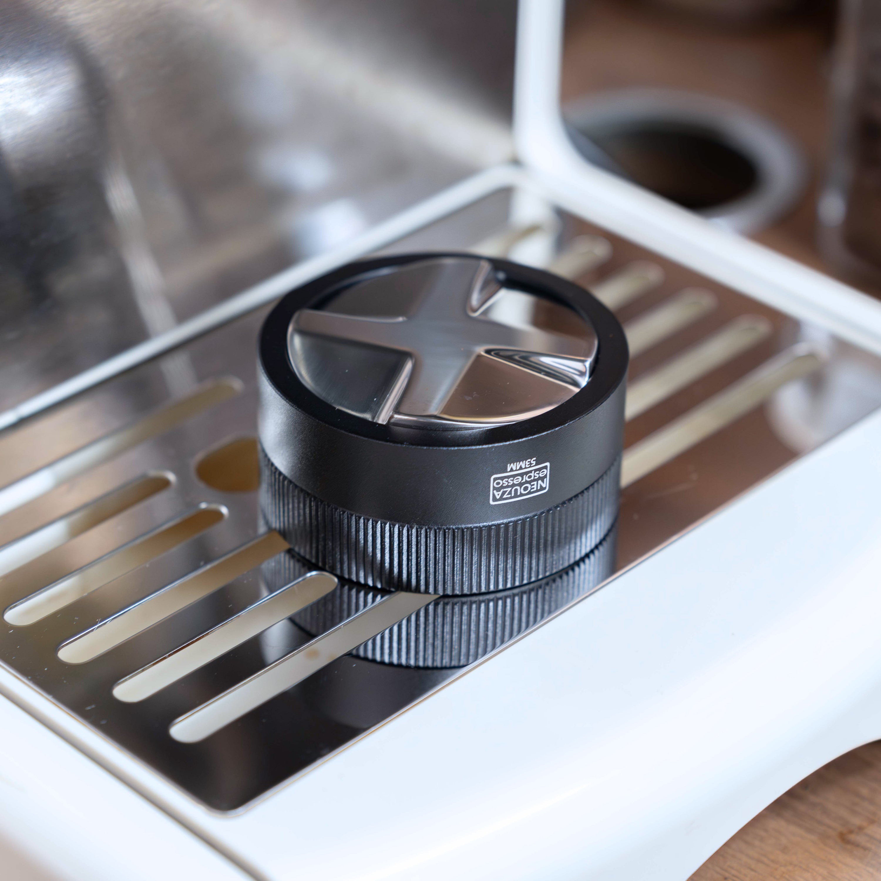 NEOUZA Coffee Gravity Adaptive Distributor for Espresso Portafilter, 51mm,53mm,58mm, Auto Leveling Distributor, Leveler with 4 Leaf Clover Base