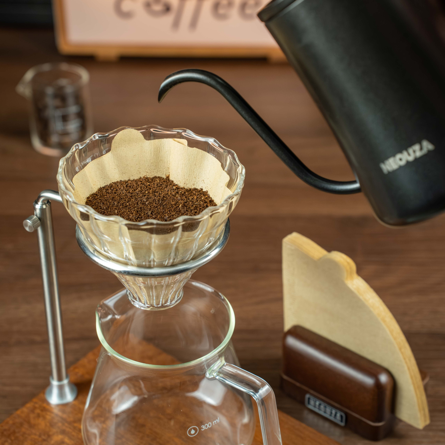 NEOUZA 40 Stück Kaffeefilterpapier Fächerförmiges Pour-Over Kaffee V60 Filterpapier Amerikanisches Tropf-Fächerförmiges Kegelfilterpapier