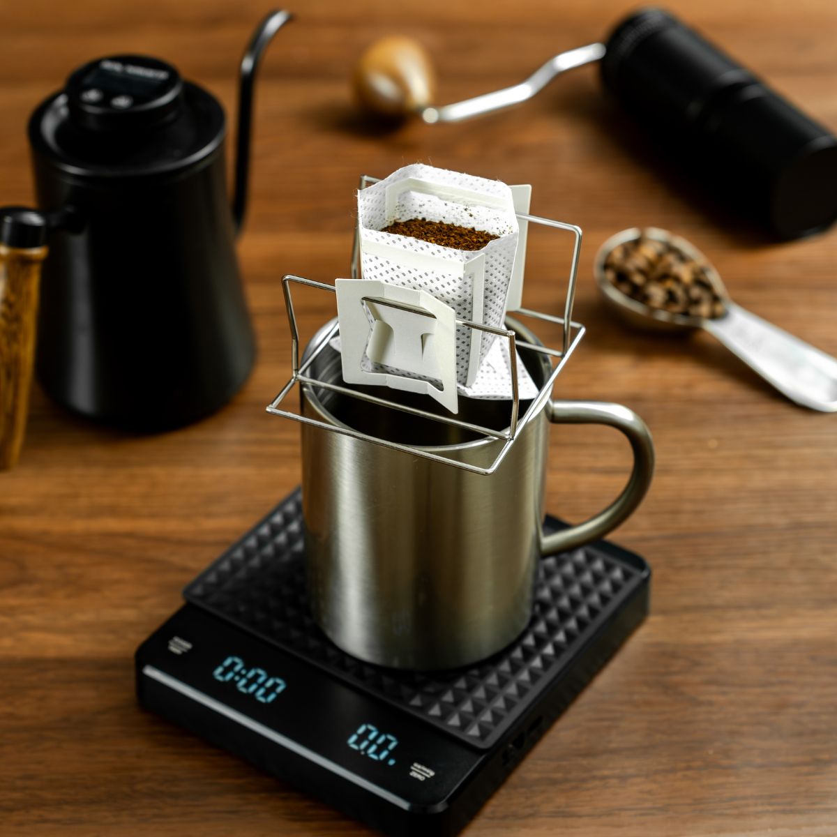 NEOUZA Kompakter Kaffeefilterhalter aus Edelstahl – versinkt nicht, tragbarer Ständer für Pour-over-Kaffee, Reisen, Camping, Büro