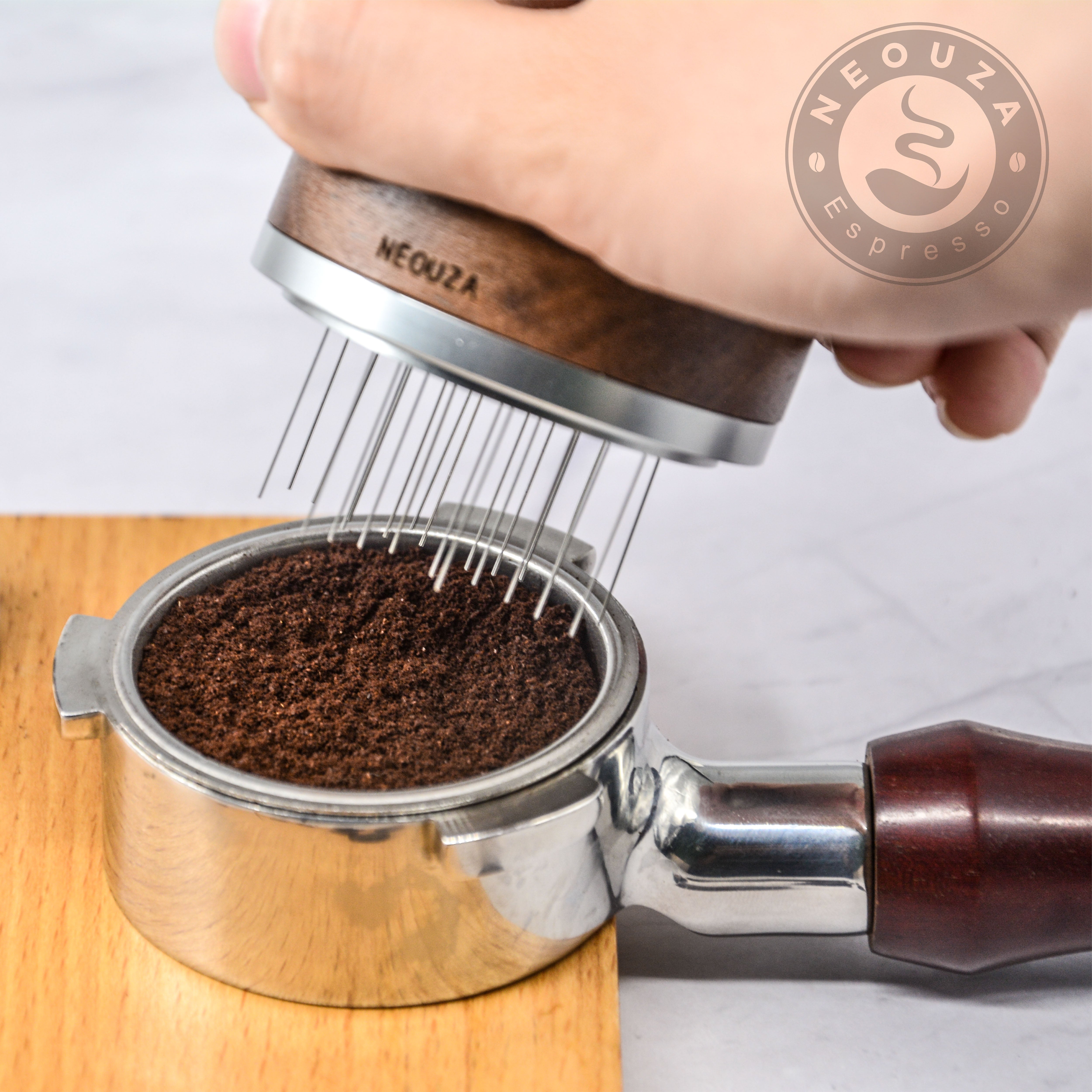 NEOUZA Palm WDT Tool Spinning Espresso Stirrer with Cover, 24 Pins