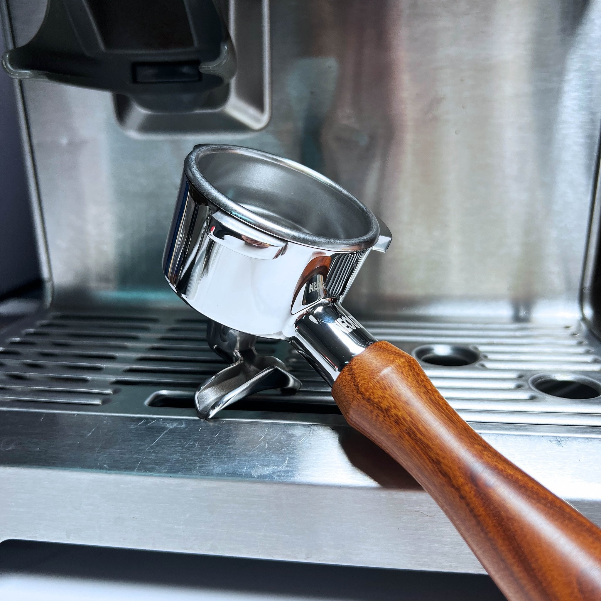 NEOUZA 54mm Portafilter for Breville Barista Express, Touch, Pro, BES880, BES878, BES875, BES870, BES840, BES810, BES500, Non-Pressurized Basket, Stainless Steel, Two Spouts - NEOUZA Official Website