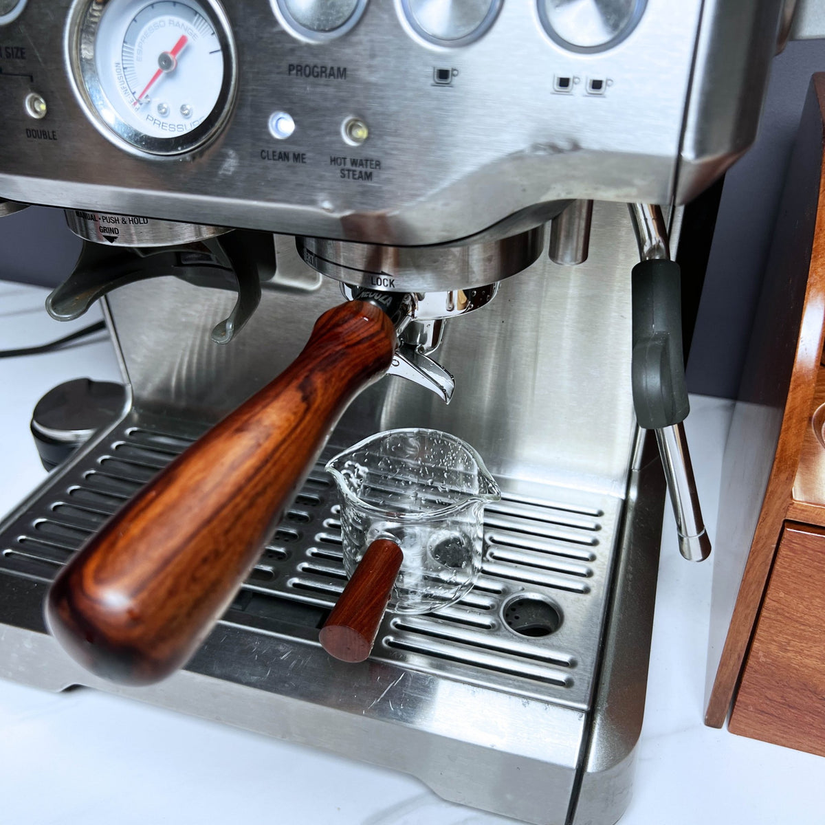 NEOUZA 54mm Portafilter for Breville Barista Express, Touch, Pro, BES880, BES878, BES875, BES870, BES840, BES810, BES500, Non-Pressurized Basket, Stainless Steel, Two Spouts - NEOUZA Official Website
